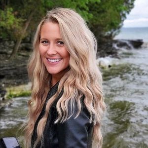 Meet your Posher, Alyssa